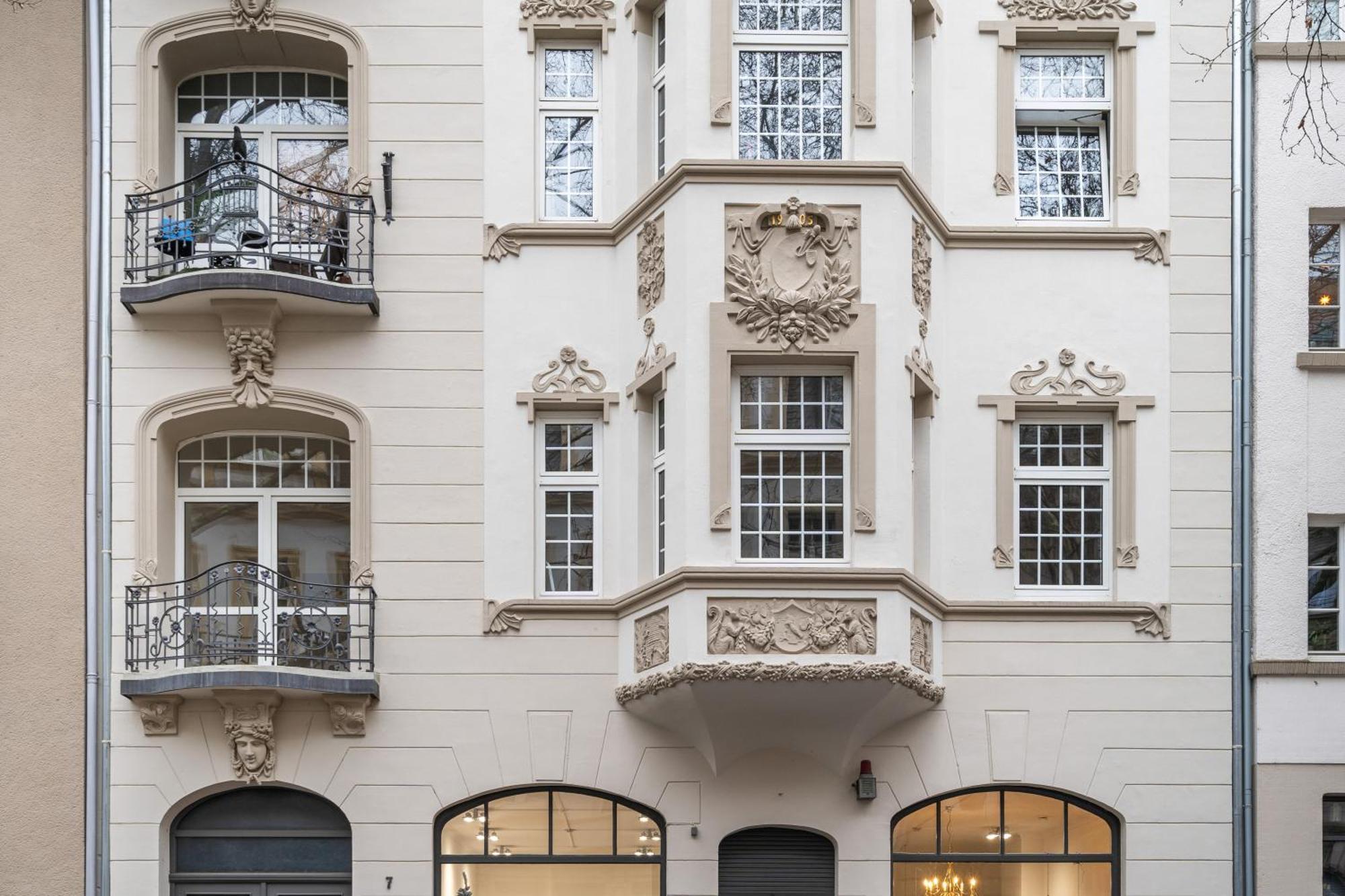 Modern Elegance In Historical City Center Trier Bagian luar foto